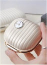 Pill Organizer Case dengan Carabiner, 7 kompartemen, Discenser Terkotak untuk Pria dan Wanita, Beige (Small Milk White)